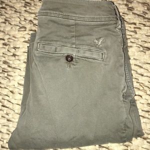 AMERICAN EAGLE Extreme Flex Khaki Slim Straight